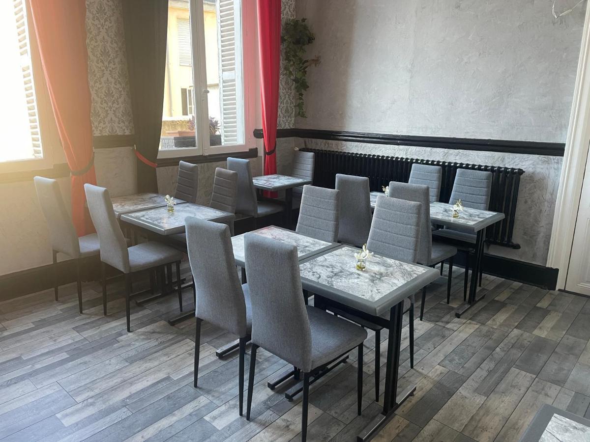 Hotel Au Chapon Fin Poitiers Bagian luar foto