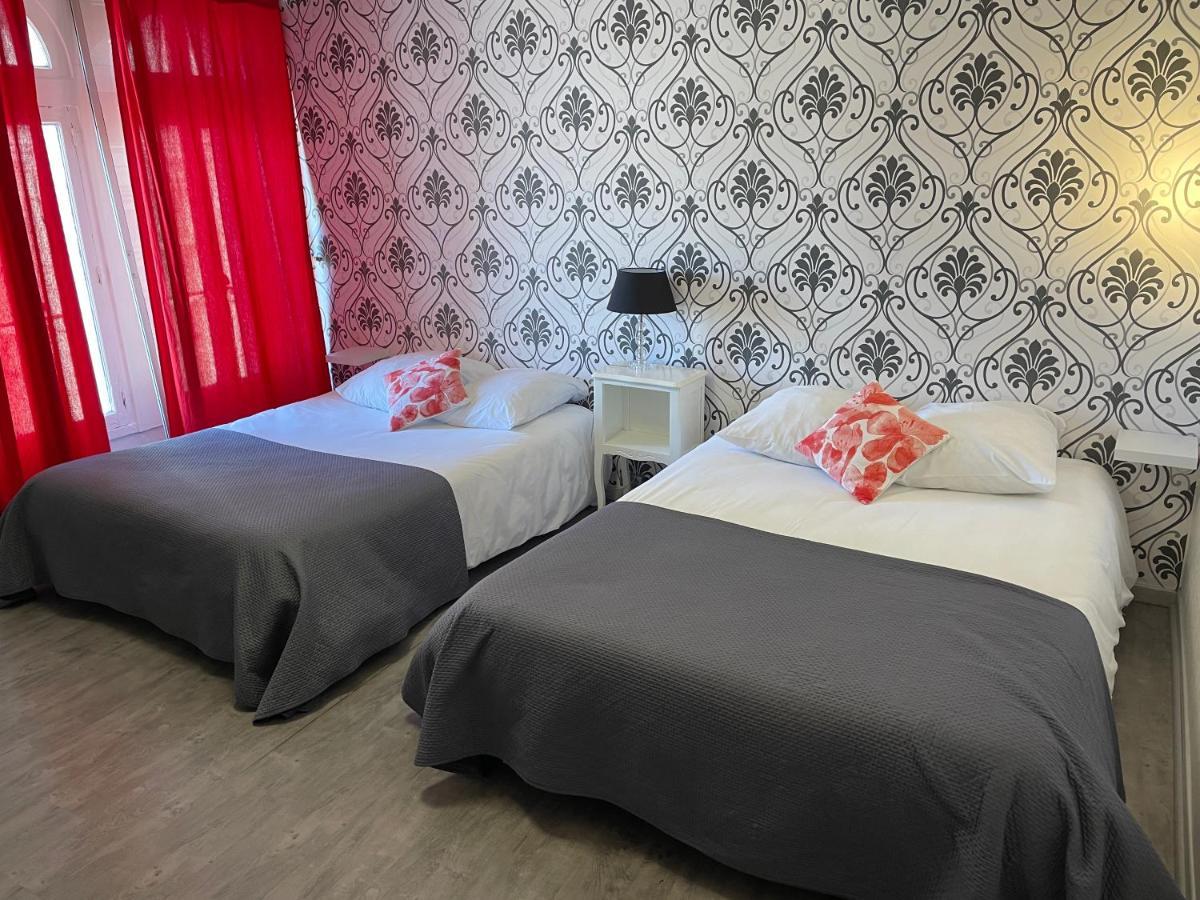 Hotel Au Chapon Fin Poitiers Bagian luar foto