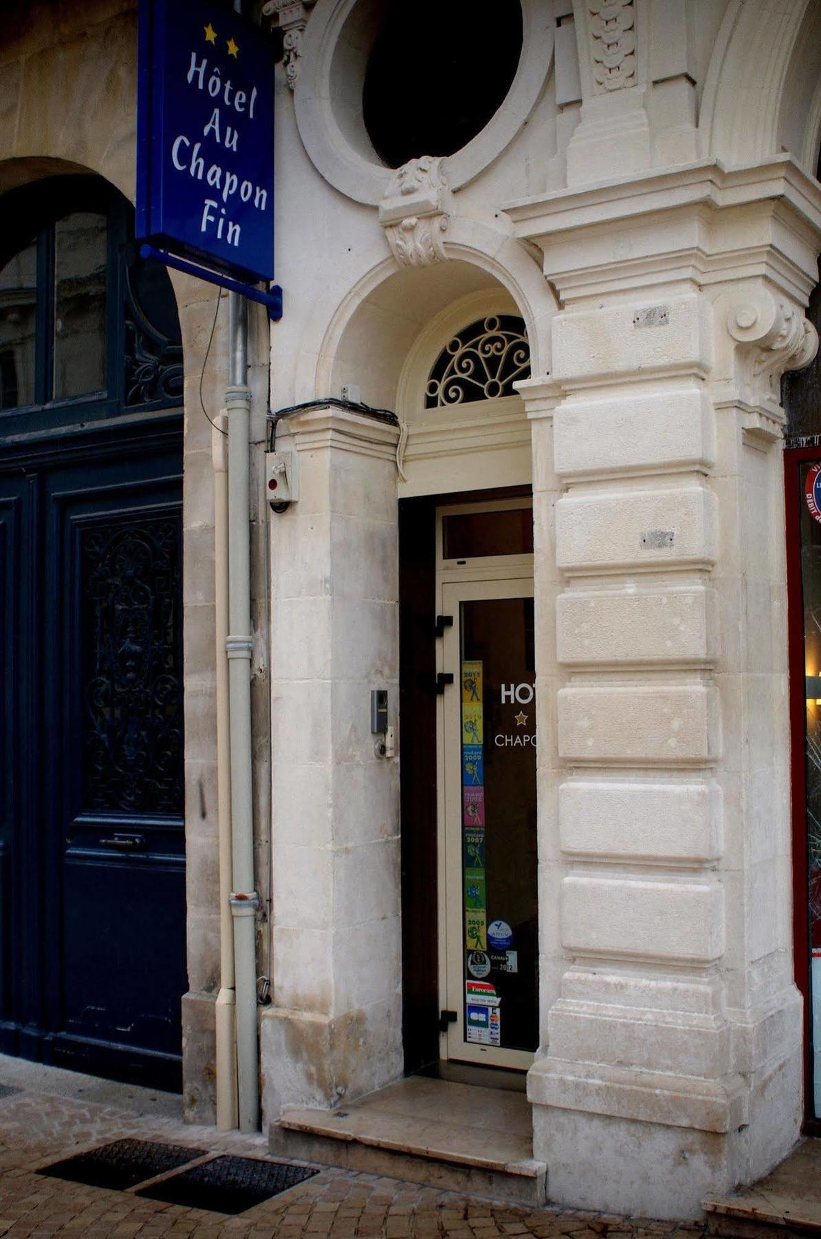 Hotel Au Chapon Fin Poitiers Bagian luar foto